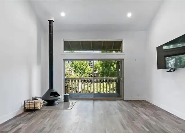 Property at 7890 E Spring St Unit 9J, Long Beach, CA, 90815, 1 bed, 1 bath, [object Object]