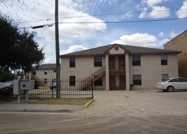 Property at 1502 E San Pedro St Unit 3, Laredo, TX, 78041, 2 beds, 1 bath, [object Object]