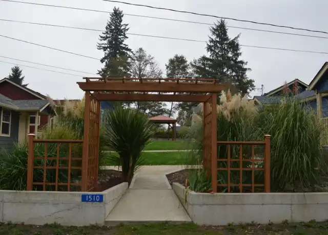 Property at 1510 Snyder Ave #2, Bremerton, WA, 98312, 1 bed, 1 bath, [object Object]
