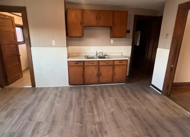Property at 84 Leddy St, Buffalo, NY, 14210, 3 beds, 1 bath, [object Object]