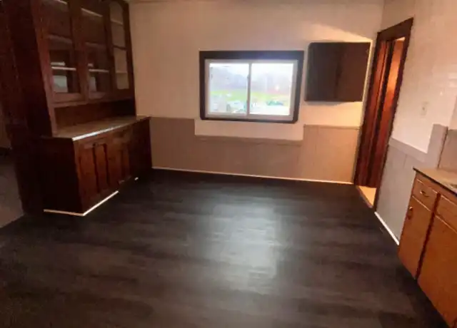 Property at 84 Leddy St, Buffalo, NY, 14210, 3 beds, 1 bath, [object Object]