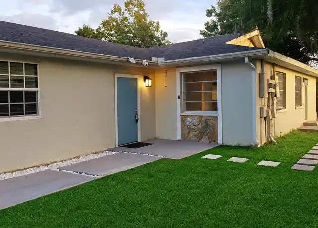 Property at 607 45th St E, Palmetto, FL, 34221, 3 beds, 2 baths, [object Object]