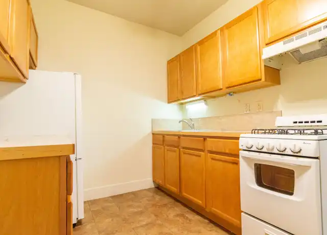 Property at 6020 NE Glisan St Unit 7, Portland, OR, 97213, 1 bed, 1 bath, [object Object]