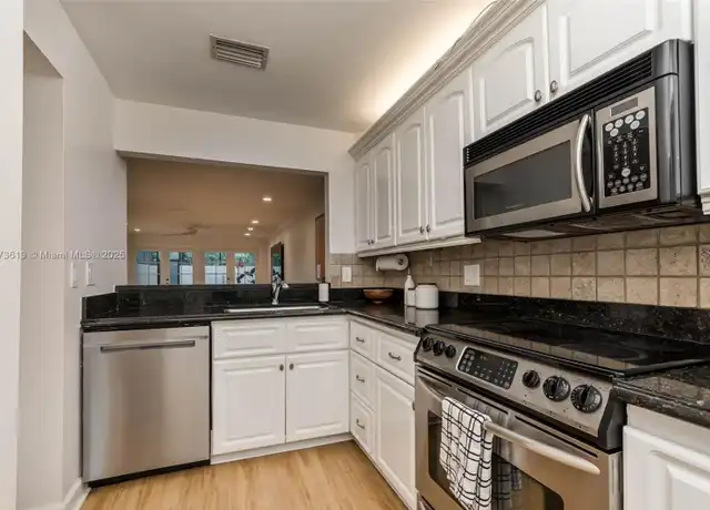 Property at 825 SE 2nd St, Fort Lauderdale, FL, 33301, 2 beds, 2.5 baths, [object Object]