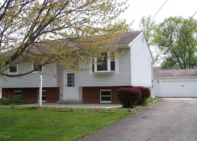Property at 15681 Oakdale St, Middlefield, OH, 44062, 4 beds, 2 baths, [object Object]