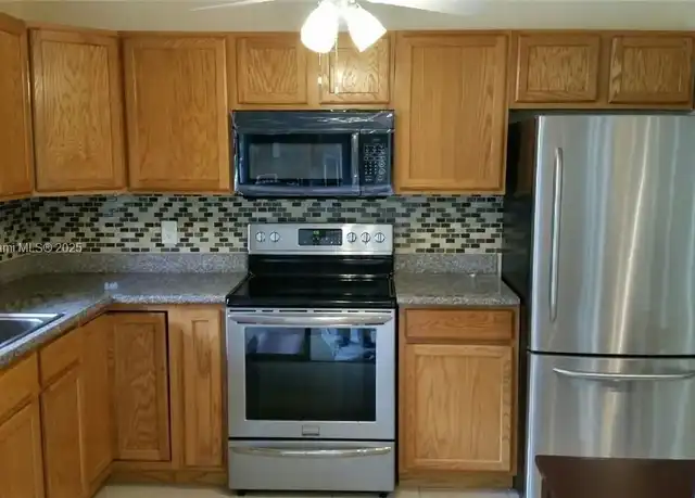 Property at 180 NE 12th Ave Unit 11E, Hallandale Beach, FL, 33009, 2 beds, 2 baths, [object Object]