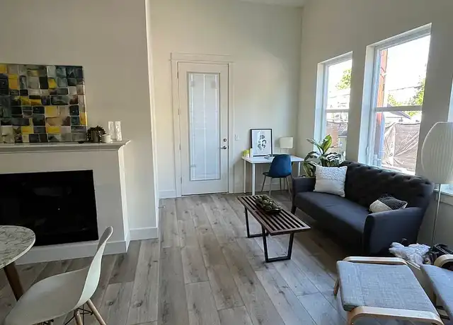 Property at Burnie - 5960 E Burnside St, Portland, OR, 97215, 0-2 beds, 1 bath, [object Object]