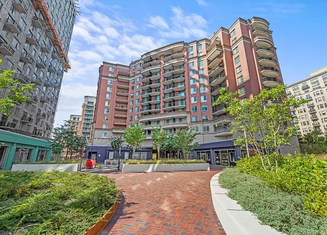 Photo of 7701 Woodmont Ave, Bethesda, MD 20814