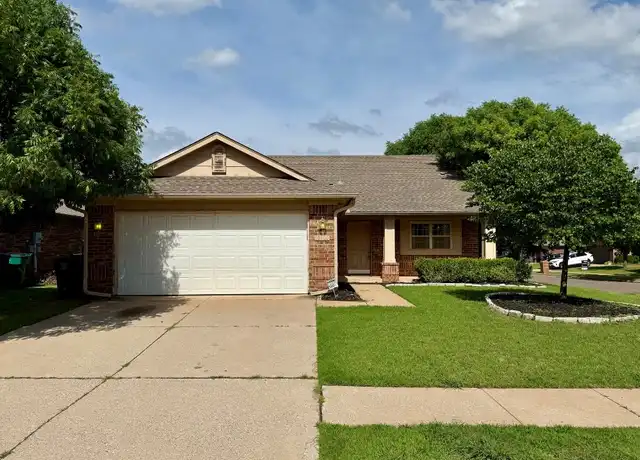 Property at 18100 Calle Way, Edmond, OK, 73012, 3 beds, 2 baths, [object Object]