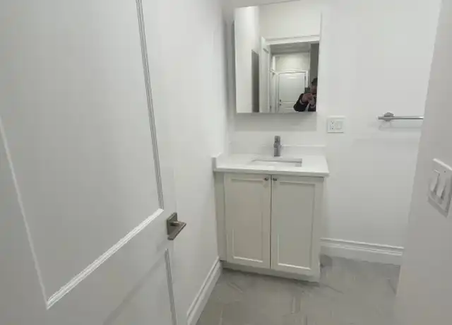 Property at 14 Mount Hood Rd Unit 5, Brighton, MA, 02135, 2 beds, 1 bath, [object Object]