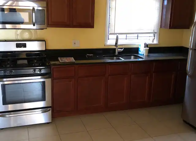 Property at 7957 S Wood St Unit 1E, Chicago, IL, 60620, 2 beds, 1 bath, [object Object]