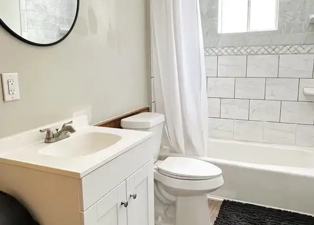 Property at 108 S Magnolia St, Highlands, TX, 77562, 1 bed, 1 bath, [object Object]