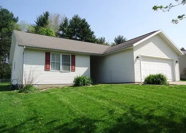 Property at 327 E Cardinal Glen Dr, Bloomington, IN, 47401, 3 beds, 2 baths, [object Object]