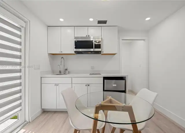 Property at 5855 SW 62nd St Unit 4, Miami, FL, 33143, 1 bed, 1 bath, [object Object]