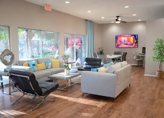 Property at Pinebrook Apartment Homes - 7500 Powers Ave, Jacksonville, FL, 32217, 1 bed, 1 bath, [object Object]