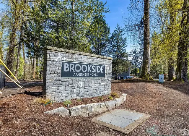 Photo of 4611 SE Brookside Dr, Portland, OR 97222