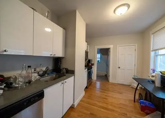 Property at 160 Dorchester St, South Boston, MA, 02127, 3 beds, 1 bath, [object Object]
