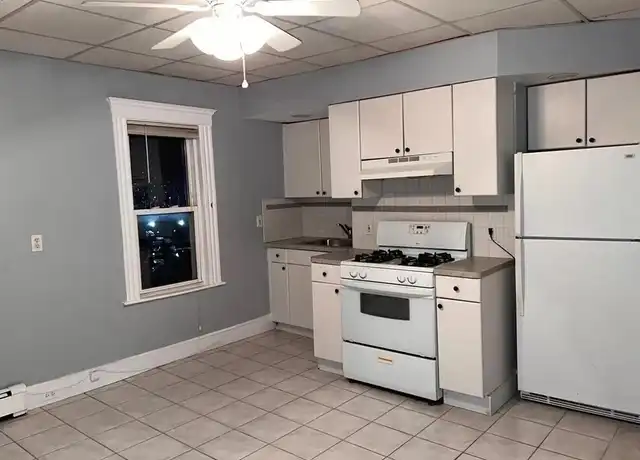 Property at 80 Park Ave Unit 7, Revere, MA, 02151, 1 bed, 1 bath, [object Object]