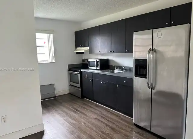 Property at 11465 SW 215th St Unit 11465, Miami, FL, 33189, 2 beds, 1 bath, [object Object]