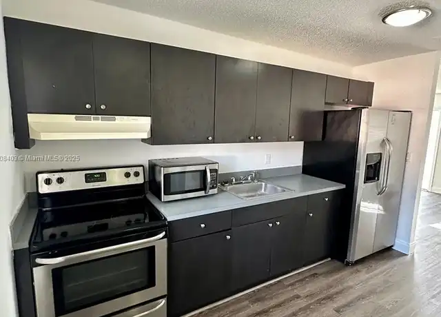 Property at 11465 SW 215th St Unit 11465, Miami, FL, 33189, 2 beds, 1 bath, [object Object]