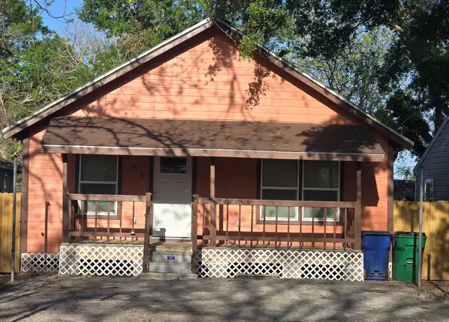 Property at 846 S Morgan St, Angleton, TX, 77515, 2 beds, 1 bath, [object Object]