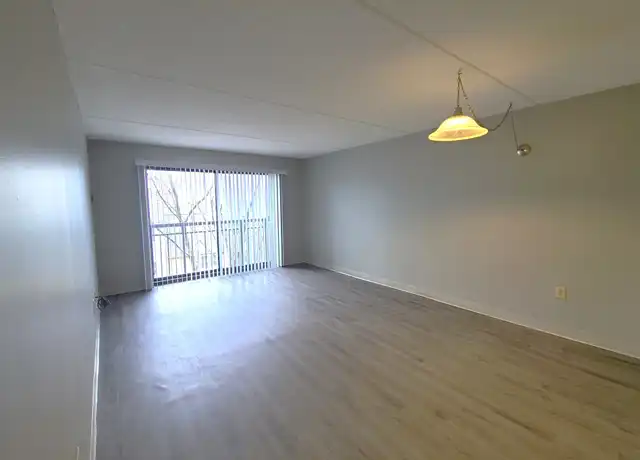 Property at 100 Ocean View Dr Unit 407, Boston, MA, 02125, 1 bed, 1 bath, [object Object]