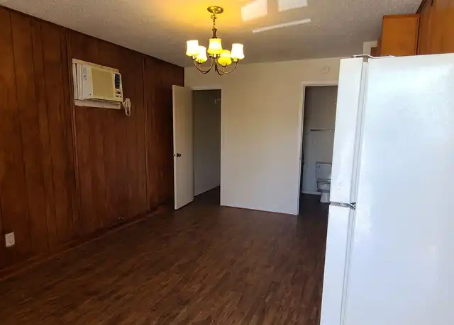 Property at 58 Texas 75 Unit G, Huntsville, TX, 77320, 1 bed, 1 bath, [object Object]