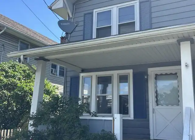 Property at 420 N Courtland St, East Stroudsburg, PA, 18301, 3 beds, 1 bath, [object Object]
