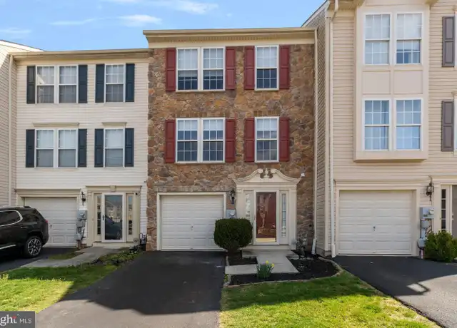 Property at 607 Village Ct, Quakertown, PA, 18951, 3 beds, 2.5 baths, [object Object]