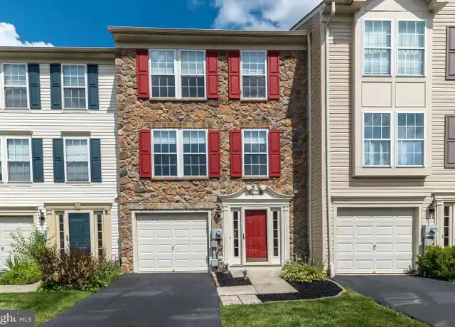 Property at 607 Village Ct, Quakertown, PA, 18951, 3 beds, 2.5 baths, [object Object]
