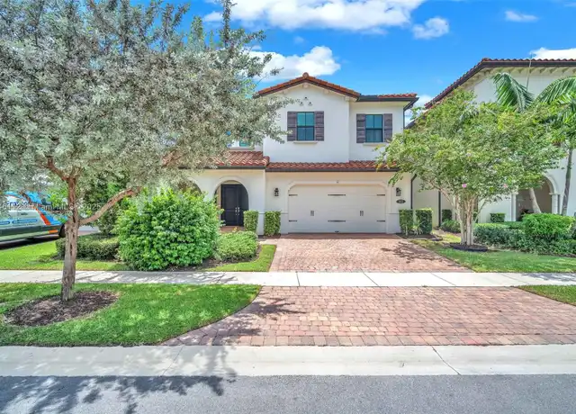 Property at 1052 SW 113th Way Unit 1052, Pembroke Pines, FL, 33025, 4 beds, 3.5 baths, [object Object]