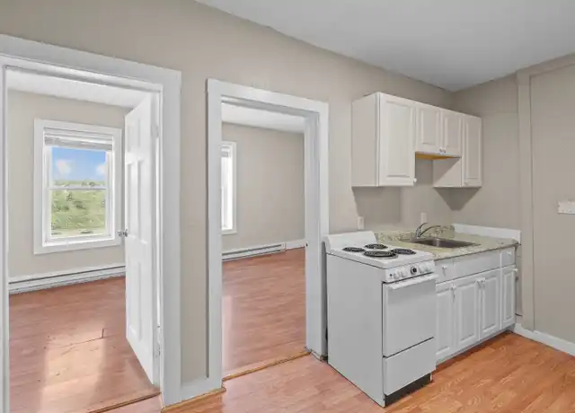 Property at 24 Charlton St Unit 11, Worcester, MA, 01608, 1 bed, 1 bath, [object Object]