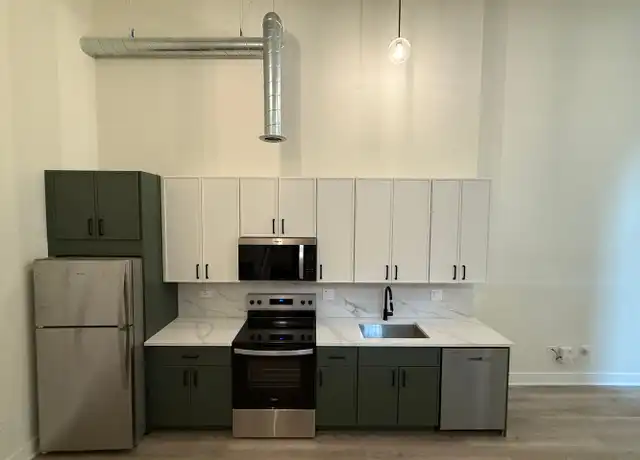 Property at 1455 Maple Ave Unit 110, Evanston, IL, 60201, 2 beds, 2 baths, [object Object]