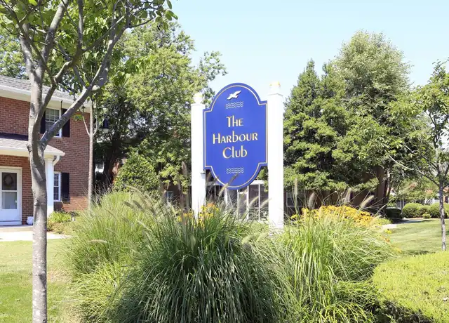 Property at 155 Milligan Rd, West Babylon, NY, 11704, 1 bed, 1 bath, [object Object]