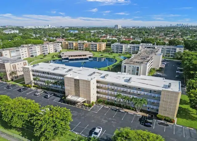 Property at 205 SE 11th Ter #407, Dania, FL, 33004, 2 beds, 2 baths, [object Object]