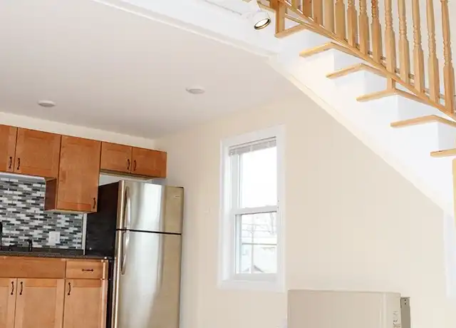 Property at 214 North Ave Apt C, Burlington, VT, 05401, 1 bed, 1 bath, [object Object]
