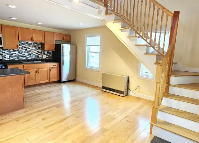 Property at 214 North Ave Apt C, Burlington, VT, 05401, 1 bed, 1 bath, [object Object]