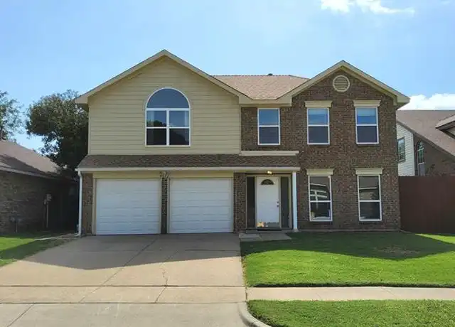 Property at 4672 Heatherbrook Ln, Grand Prairie, TX, 75052, 4 beds, 2.5 baths, [object Object]