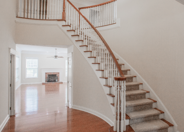 Photo of 7190 Fernridge Dr, New Albany, OH 43054