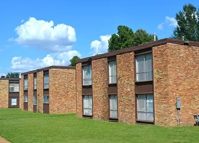 Property at Sunrise Villas - 2080 Winchester Rd, Memphis, TN, 38116, 1-2 bed, 1 bath, [object Object]