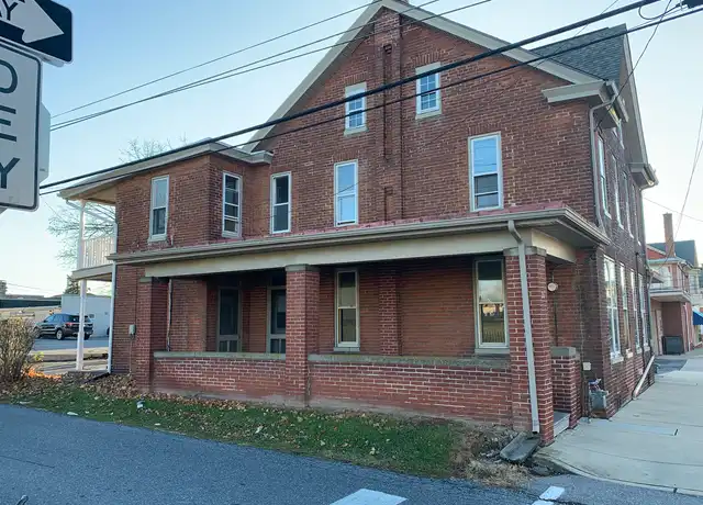 Property at 26 E Park St, Elizabethtown, PA, 17022, 3 beds, 1 bath, [object Object]