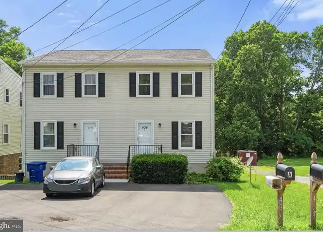 Property at 434B Cherrydale Ave, Front Royal, VA, 22630, 3 beds, 2.5 baths, [object Object]