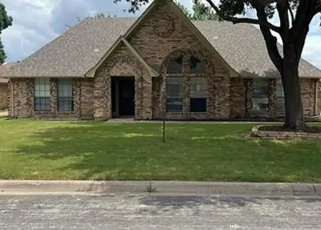 Property at 5620 Guadalajara Dr, North Richland Hills, TX, 76180, 3 beds, 2 baths, [object Object]