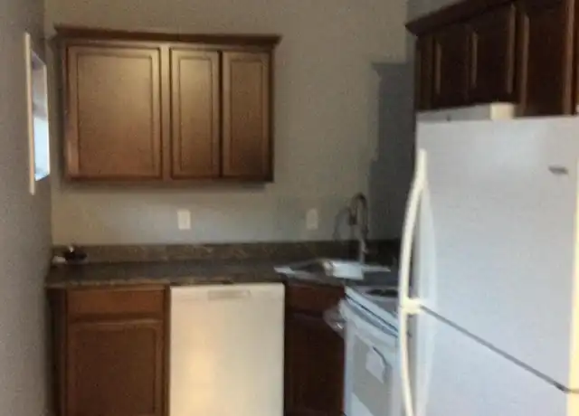 Property at 950 S Floyd St Unit 202, Louisville, KY, 40203, 3 beds, 2 baths, [object Object]