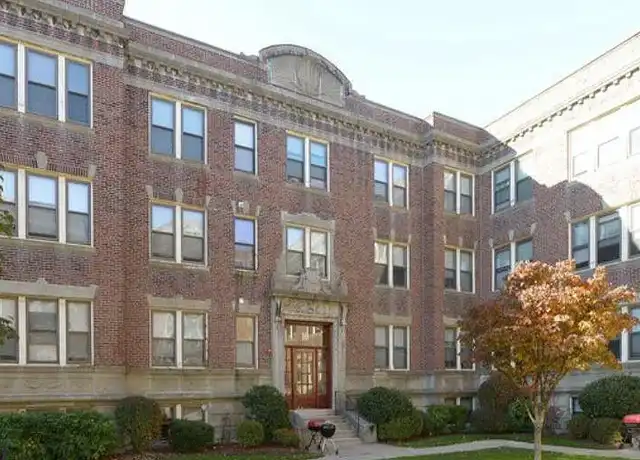 Property at 10-12 Greenway - 10 Greenway Ct, Brookline, MA, 02446, 3-4 beds, 1-2 bath, [object Object]