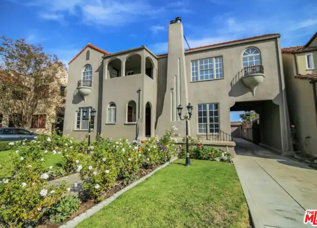 Property at 1158 S Tremaine Ave, Los Angeles, CA, 90019, 2 beds, 2 baths, [object Object]