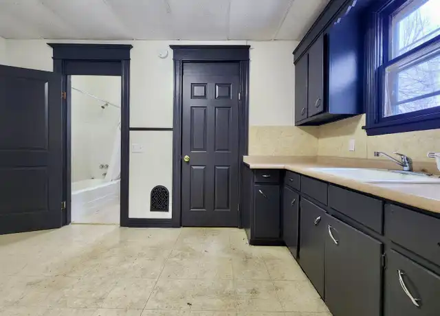 Property at 434 Emerson St, Rochester, NY, 14613, 1 bed, 1 bath, [object Object]