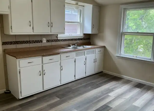 Property at 3139 N 44th St Unit Upper, Milwaukee, WI, 53216, 2 beds, 1 bath, [object Object]