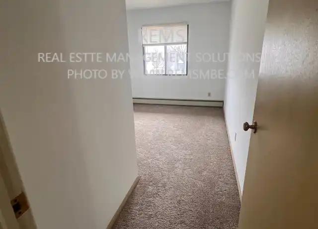 Property at 517 E Cook St Unit 7, Portage, WI, 53901, 2 beds, 1 bath, [object Object]