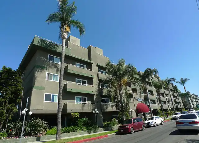 Property at North Tower Apartments - 7440 Sepulveda Blvd, Van Nuys, CA, 91405, 1 bed, 1 bath, [object Object]